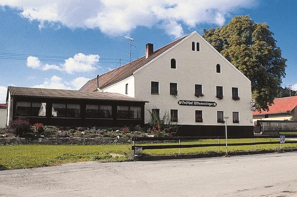 Gasthof Pflamminger Worth an der Donau Exterior photo